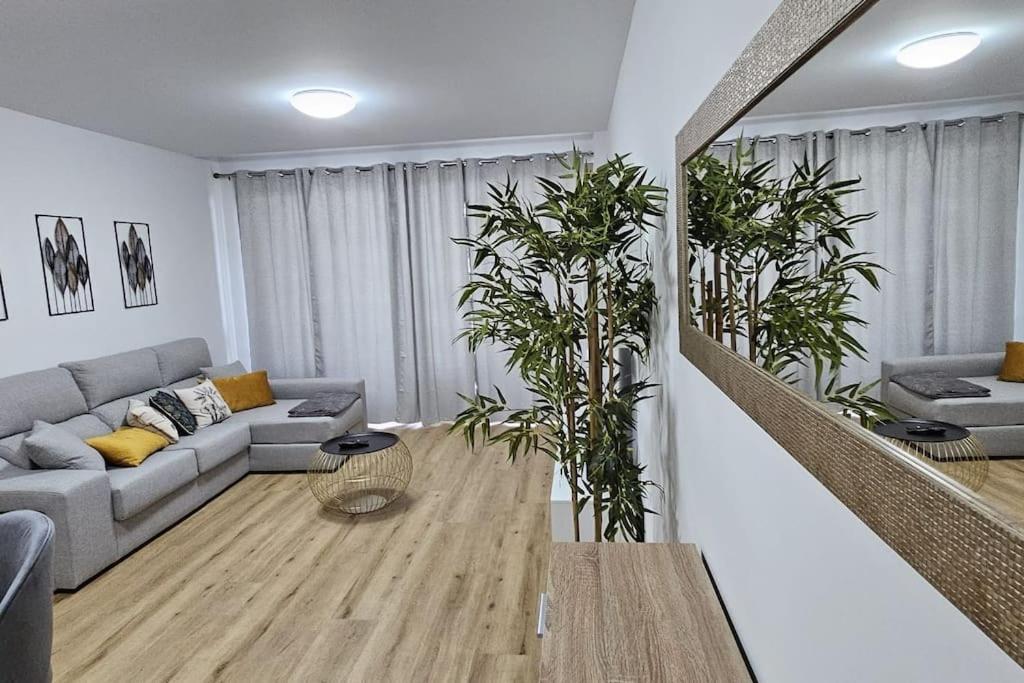 Vista Mar - Ac, Parking And Pool Apartment Funchal  Exterior foto