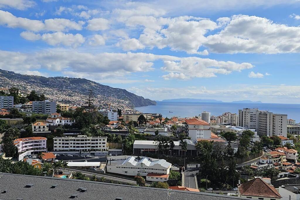 Vista Mar - Ac, Parking And Pool Apartment Funchal  Exterior foto