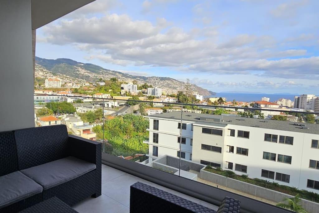 Vista Mar - Ac, Parking And Pool Apartment Funchal  Exterior foto