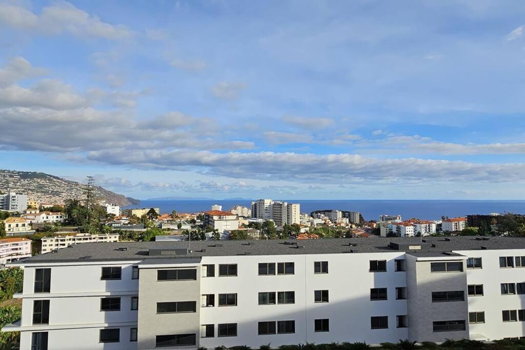 Vista Mar - Ac, Parking And Pool Apartment Funchal  Exterior foto